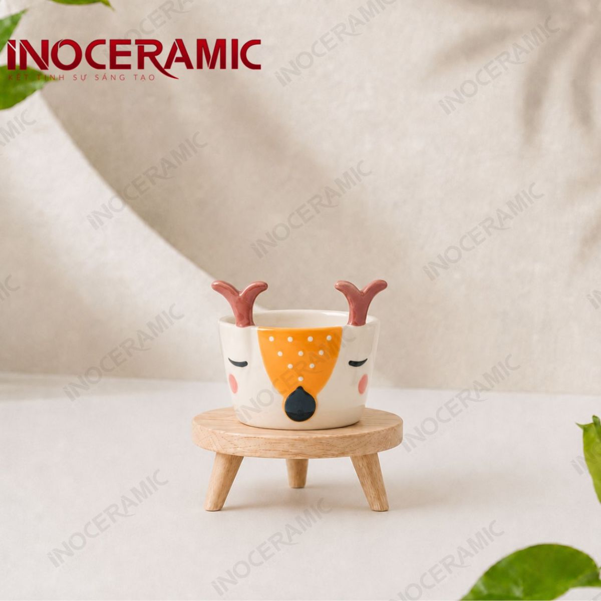 Chậu cây mini hình tuần lộc