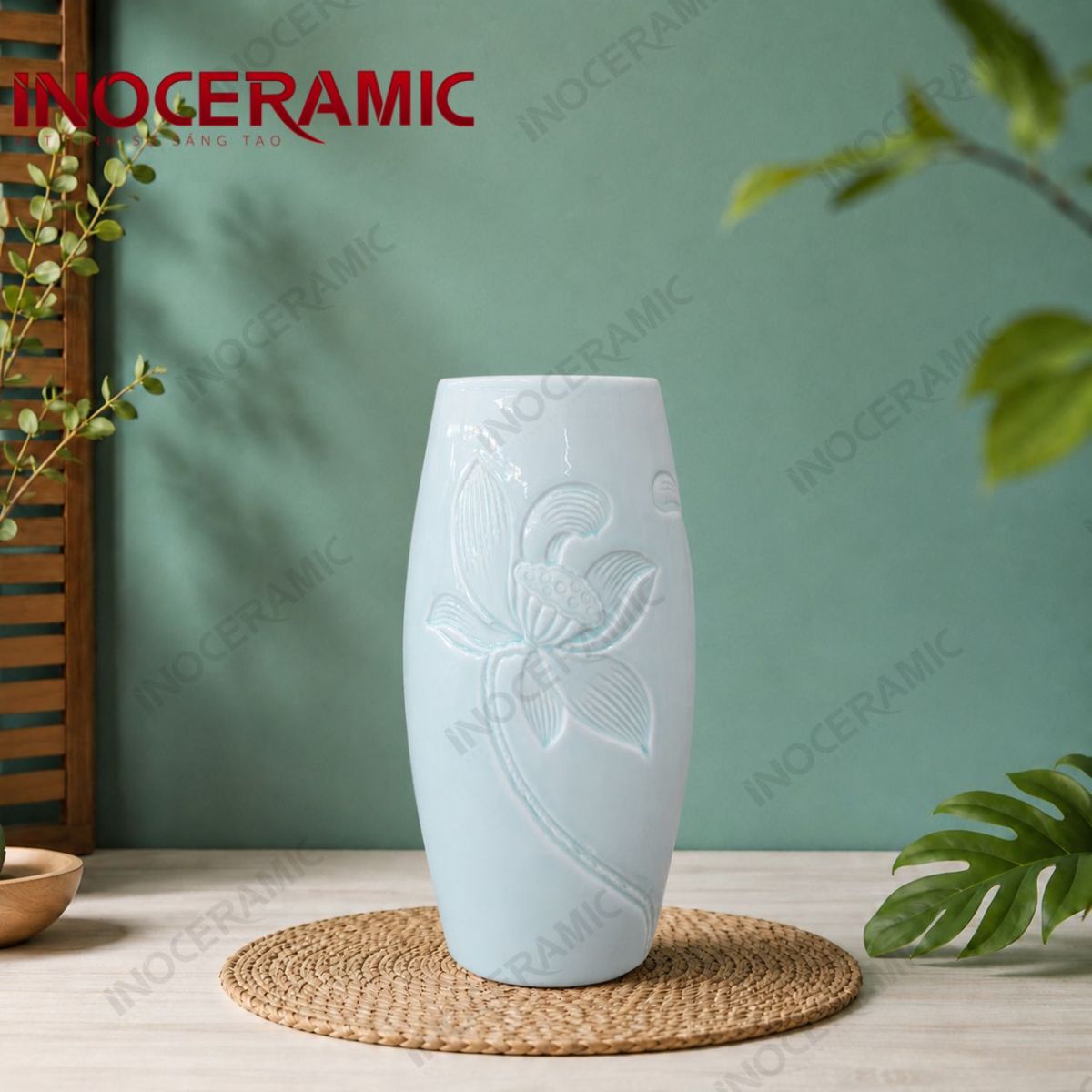 Lọ bom men ngọc khắc sen