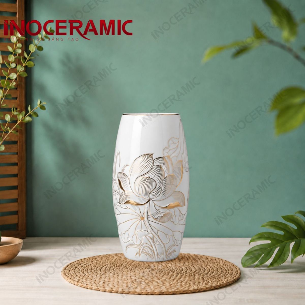 Lọ bom sen đại kẻ vàng