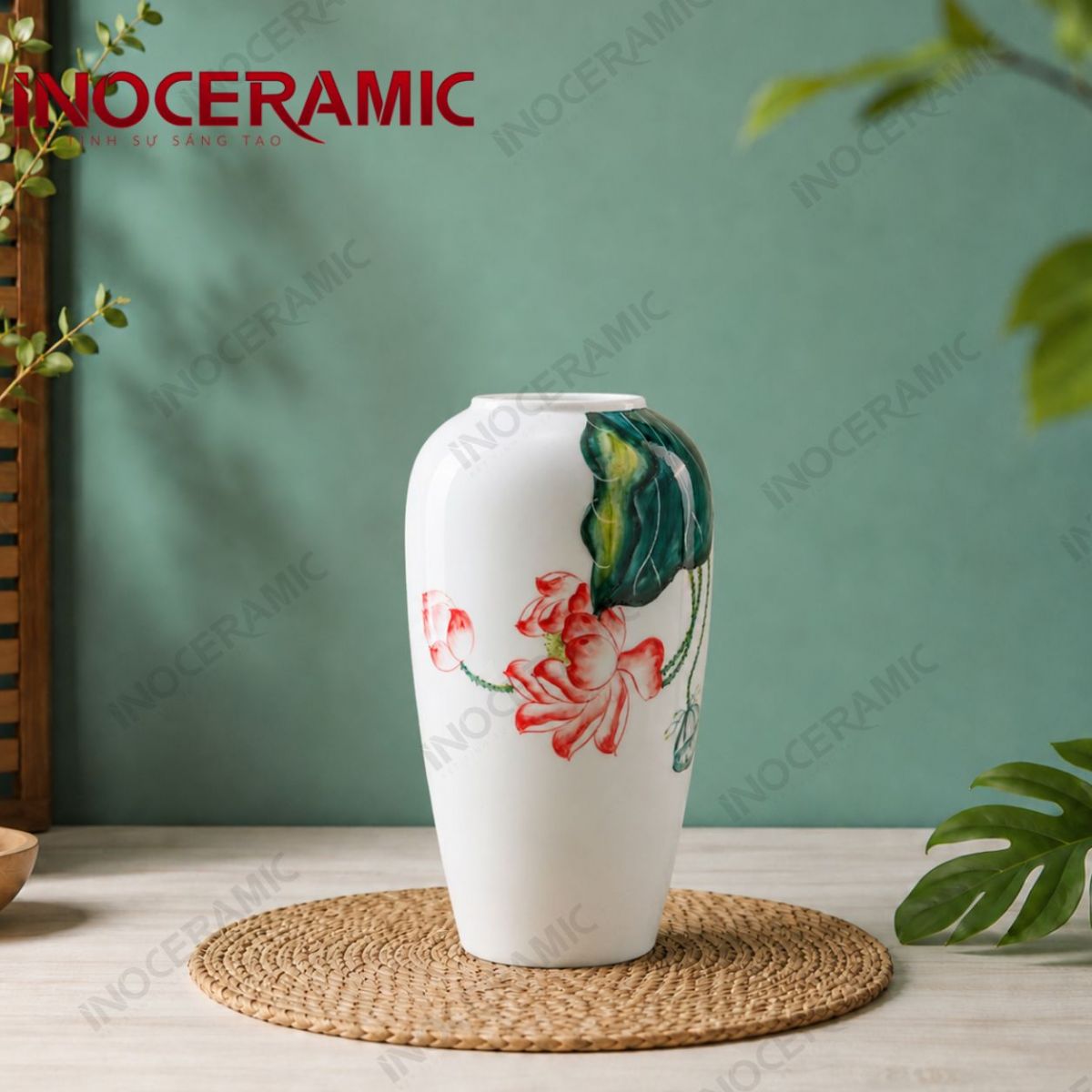 Lọ hoa vẽ sen hạ vũ