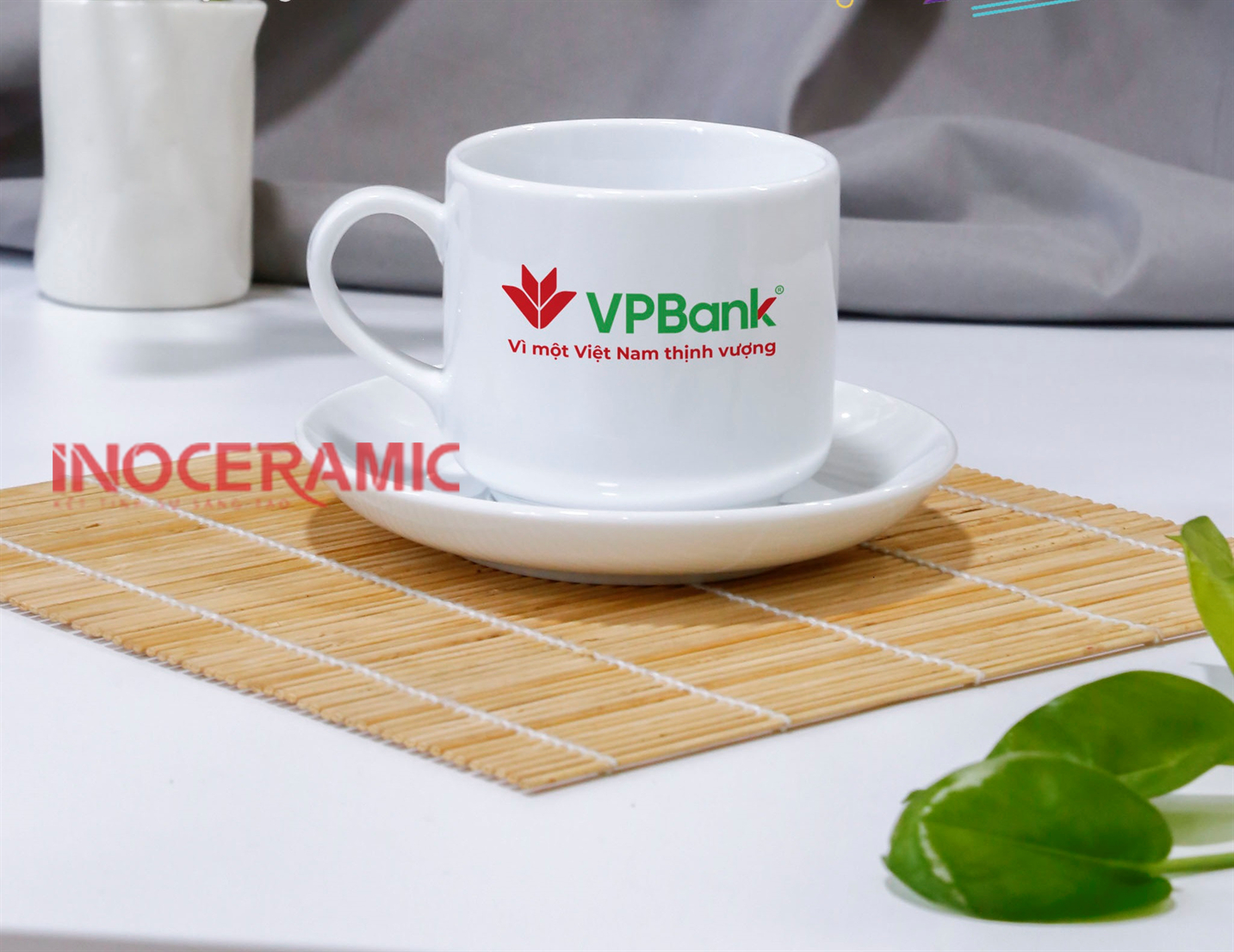 In logo trên ly sứ hình ảnh CHẤT LƯỢNG + GIÁ RẺ theo yêu cầu TPHCM đường nét sắc sảo