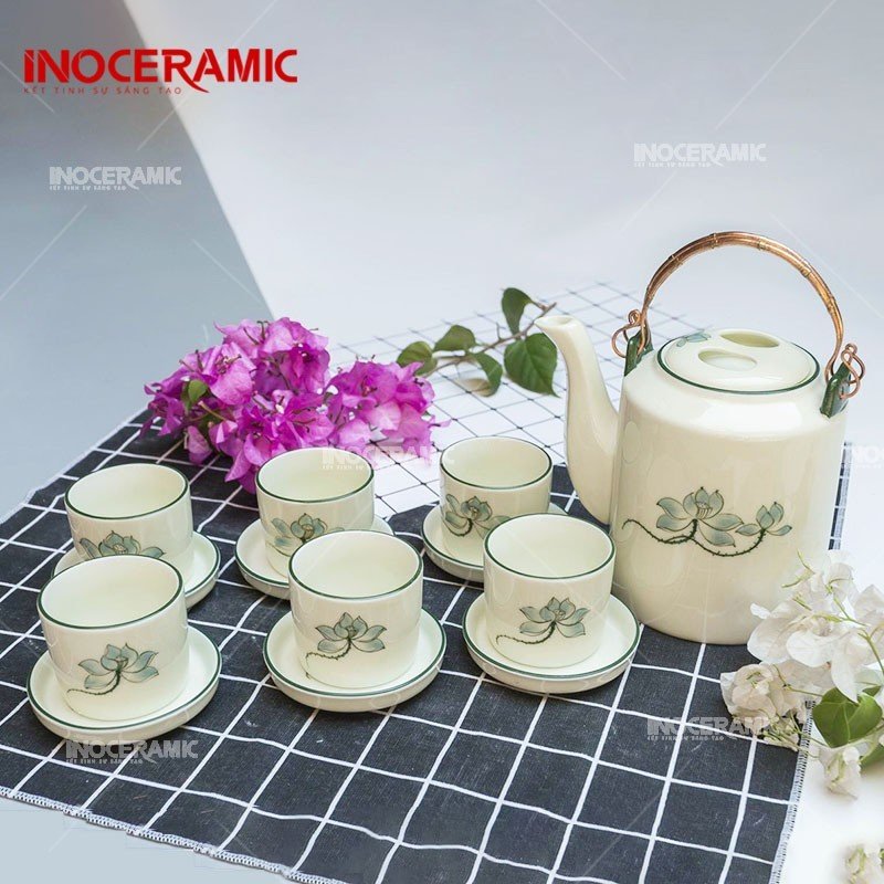 Bộ Ấm Tích Men Kem Vẽ Sen Xanh