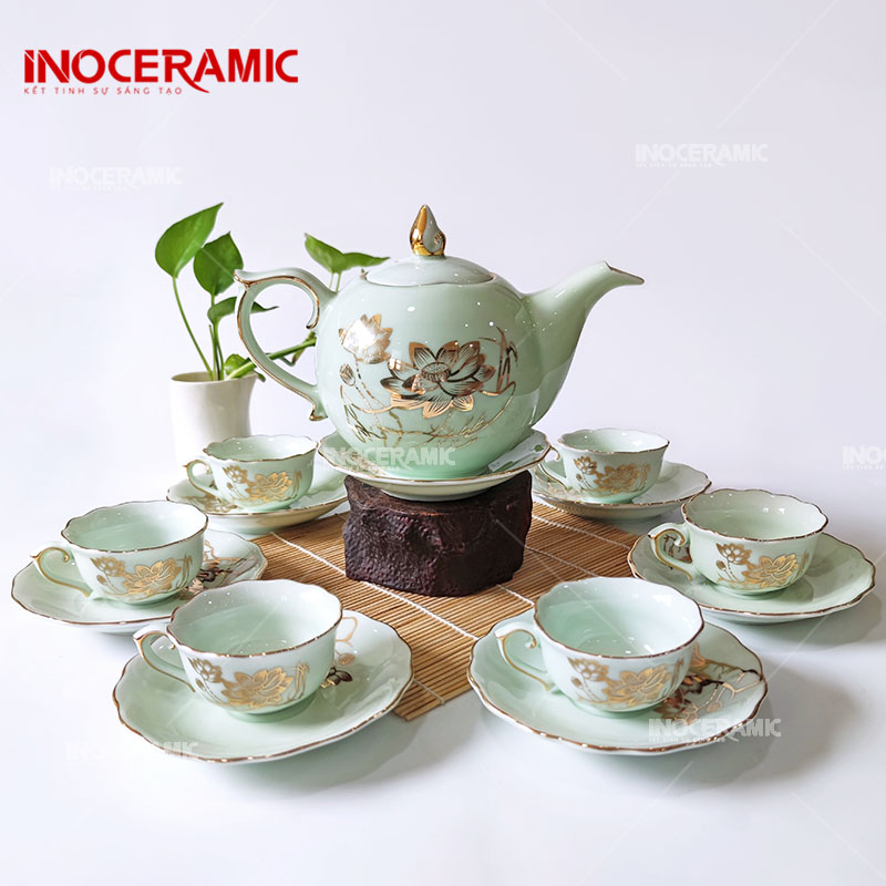 Bộ Trà Mẫu Đơn Men Trắng Ngọc Sen Vàng