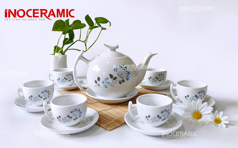 Ấm chén Trăng Khuyết Hấp Hoa Xanh - anh minh hoa