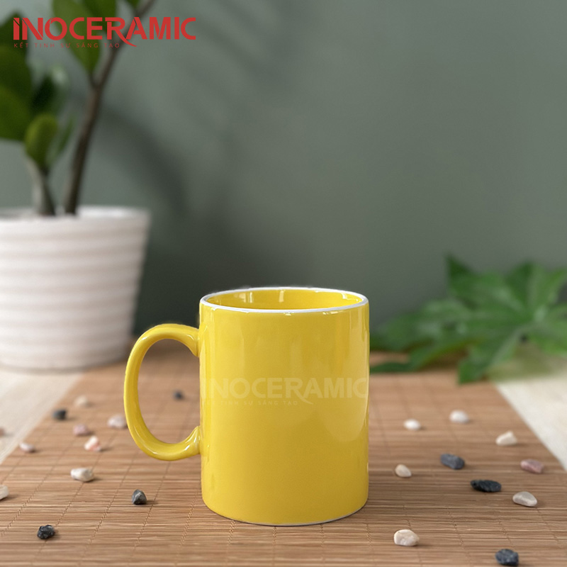 Cốc sứ trụ có quai màu vàng - LSM - N034