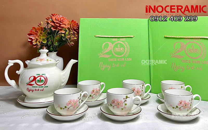 Bình Trà Sứ In Logo Quà Tặng