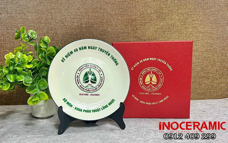 Quà tặng gốm sứ in logo đẹp nhất