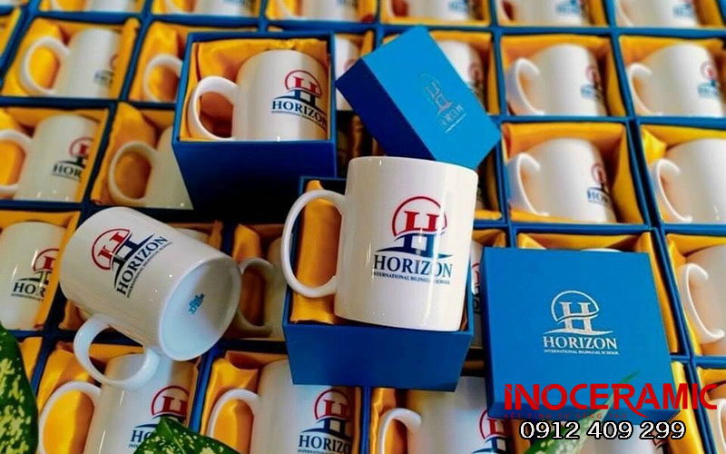 Ly gốm sứ làm quà tặng