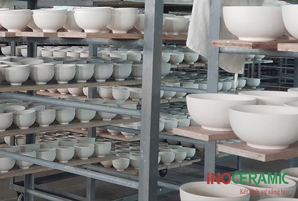 Sản xuất gốm sứ theo yêu cầu –  đơn đặt hàng khủng giá rẻ