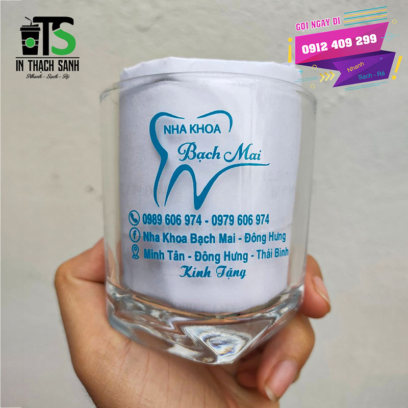 Hộp quà xách tay set ly thủy tinh in ấn logo thương hiệu sắc nét