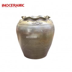 Chum sen đắp nổi Bát Tràng